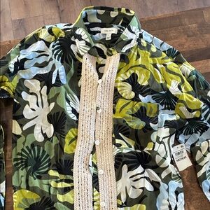 on 34th  Women's Leaf-Print Crochet-Trim Shirt  Size Medium